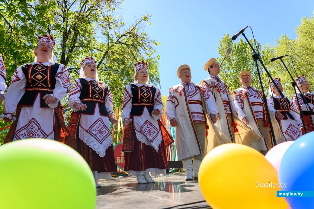 01.05.2023. Городской парк. Церемония награждения Бобруйским городским объединением профсоюзов