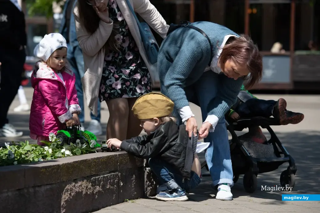 Бобруйск, площадь Победы, 9 мая 2023 года. Особенный праздник. Фото Татьяны Удодовой.