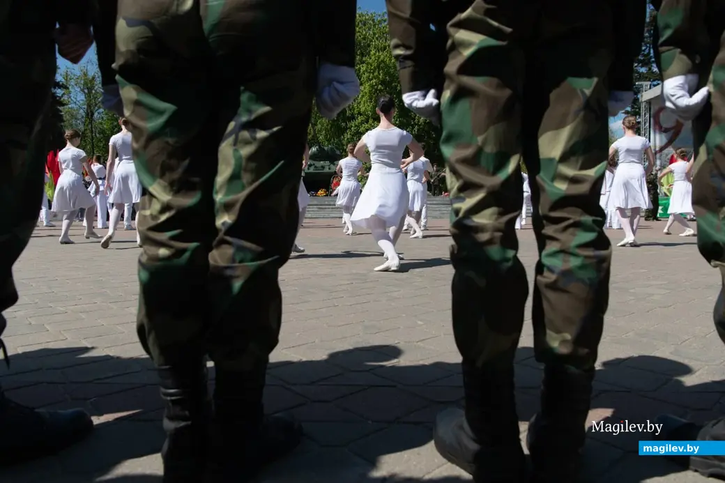 Бобруйск, площадь Победы, 9 мая 2023 года. Особенный праздник. Фото Татьяны Удодовой.