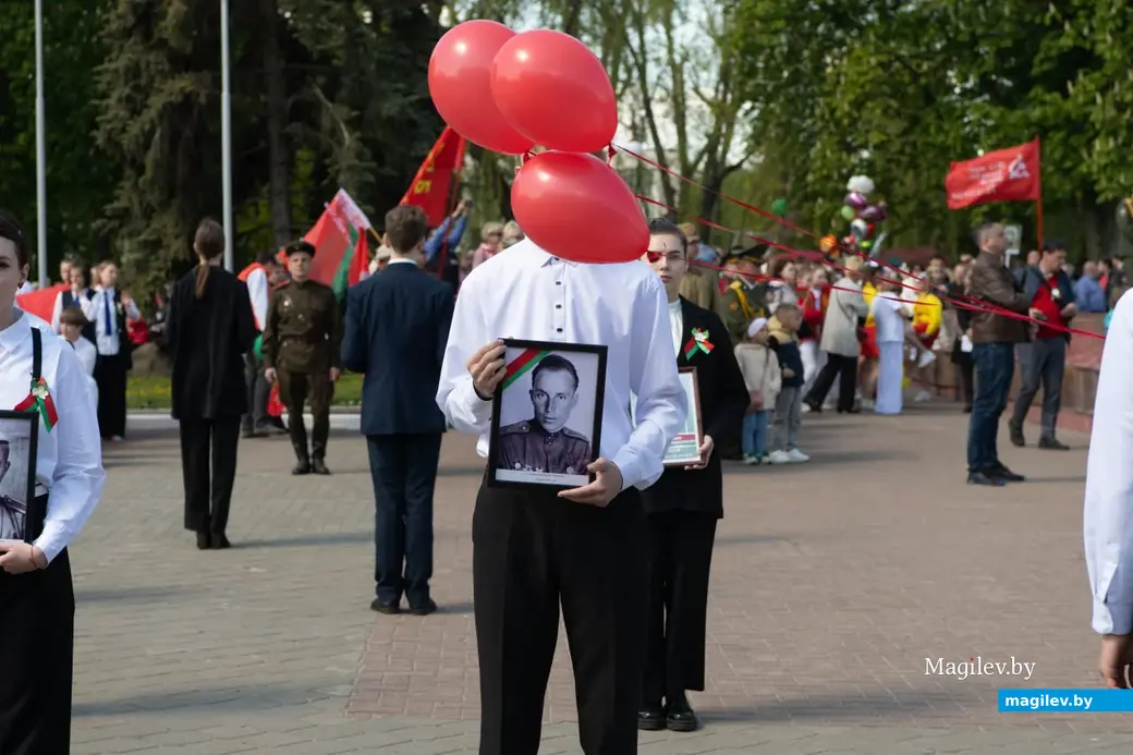 Бобруйск, площадь Победы, 9 мая 2023 года. Особенный праздник. Фото Татьяны Удодовой.