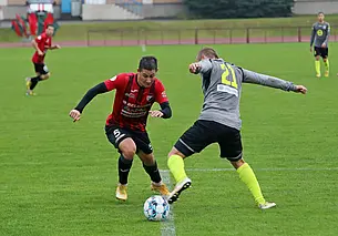 Футболисты «Белшины» одержали первую победу в чемпионате Беларуси. С новым тренером