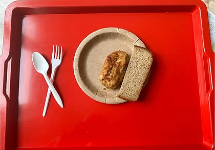 Ну очень скромный обед в буфете МГУ имени А.А. Кулешова. Зато за 2 рубля