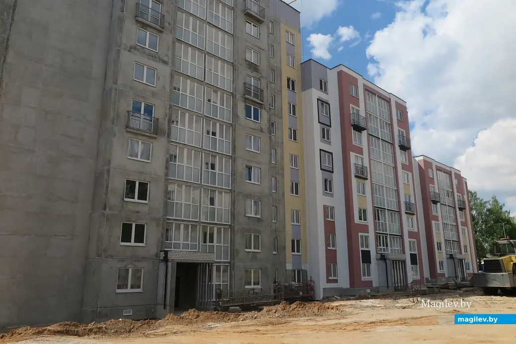 Май 2023 г. Могилев. Новый квартал из электродомов на пересечении Первомайской и Витебского тупика.