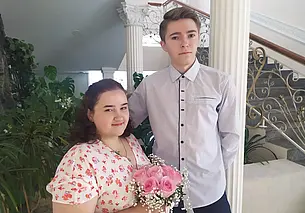 «Планировали пожениться летом, но меня забирают в армию». Свадебная пара недели