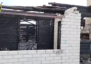 В Пинском районе при пожаре погибли мать с двумя малолетними детьми