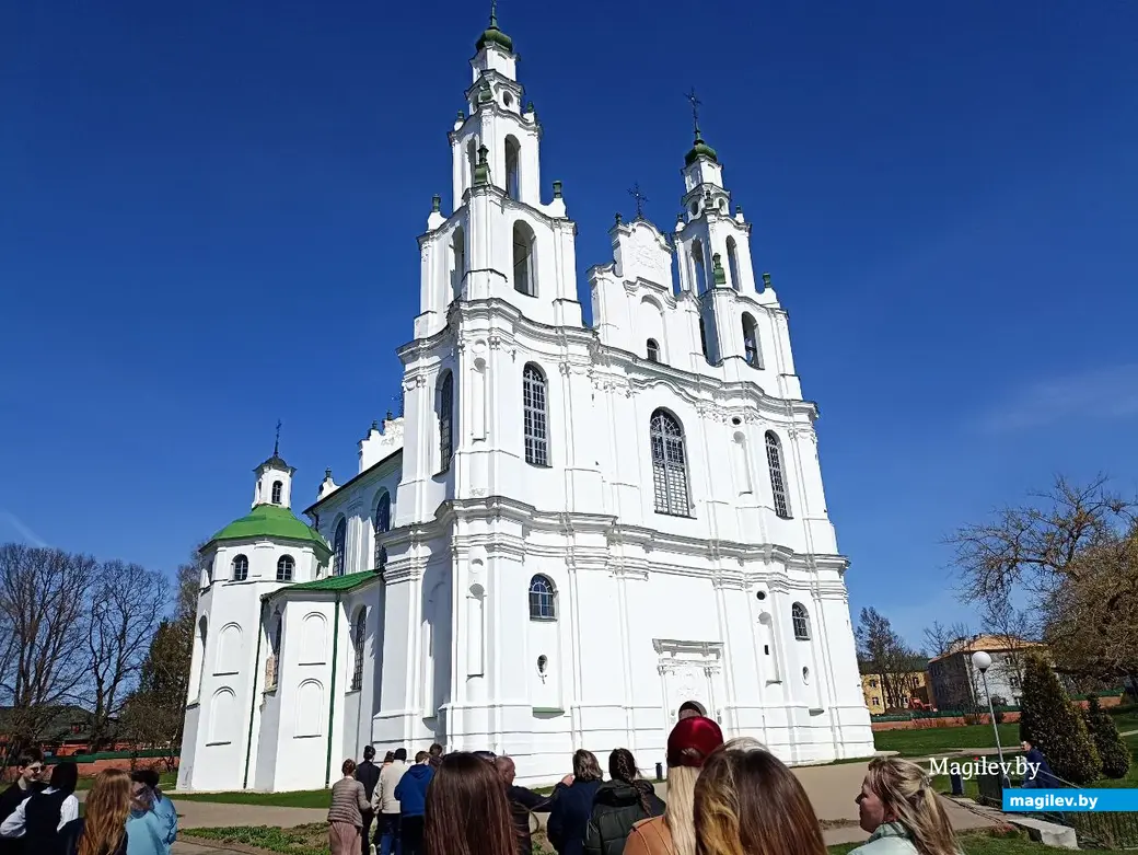 Путешествие одного дня: в древний Полоцк, где у мощей преподобной Ефросинии  просят о сокровенном | magilev.by