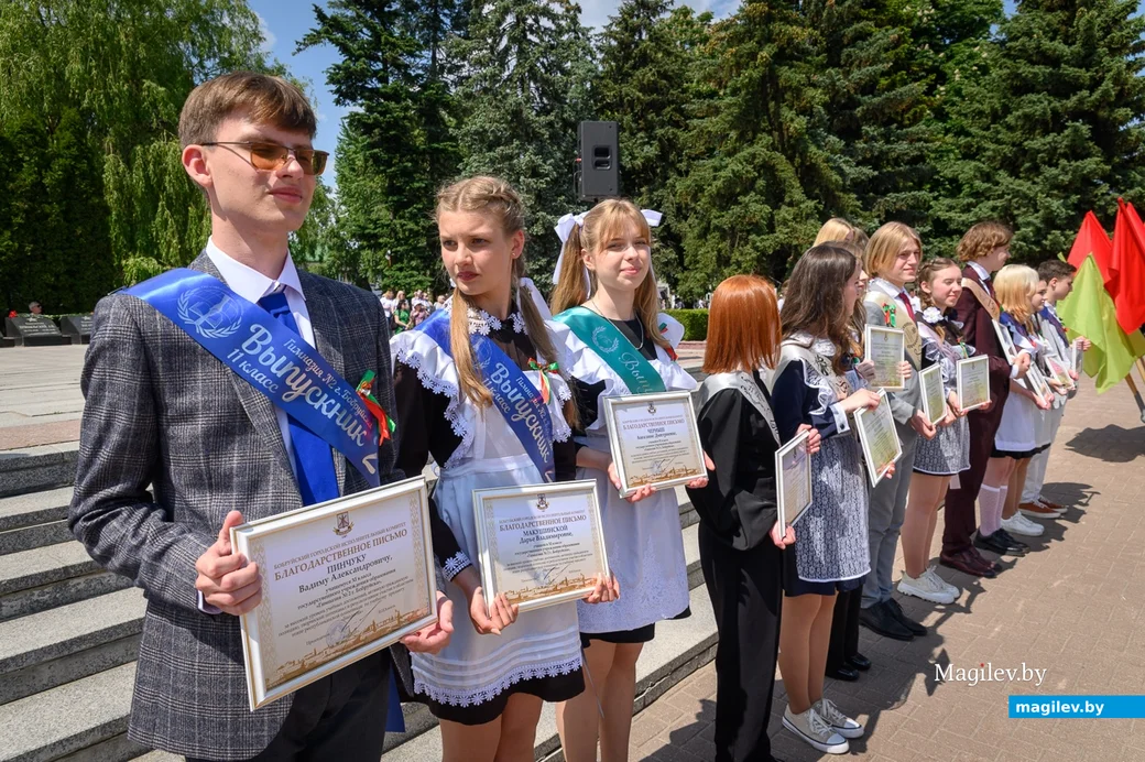 25.05.2023. Бобруйск. Последний звонок 2023. Площадь Победы.