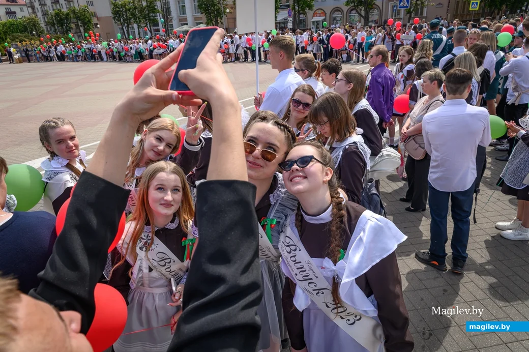 25.05.2023. Бобруйск, площадь Ленина. Последний звонок 2023.