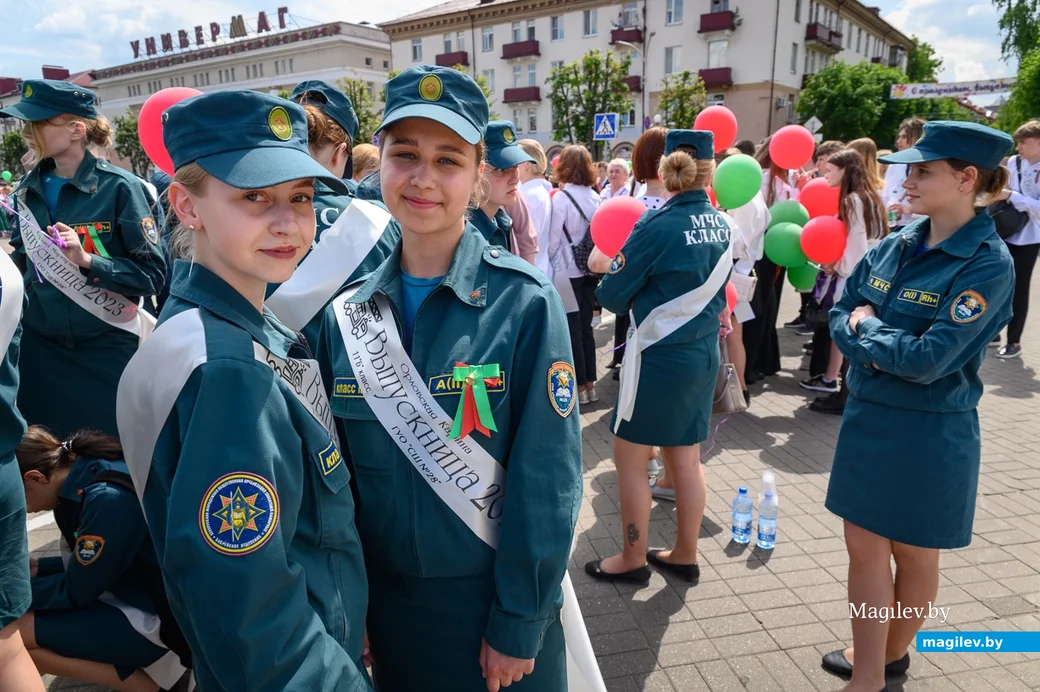 25.05.2023. Бобруйск, площадь Ленина. Последний звонок 2023.