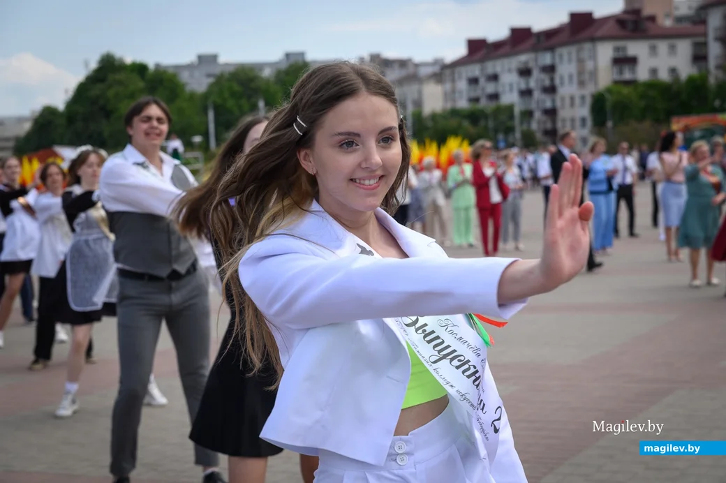 25.05.2023. Бобруйск, площадь Ленина. Последний звонок 2023.