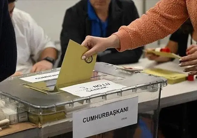 В Турции впервые в истории страны проходит второй тур президентских выборов