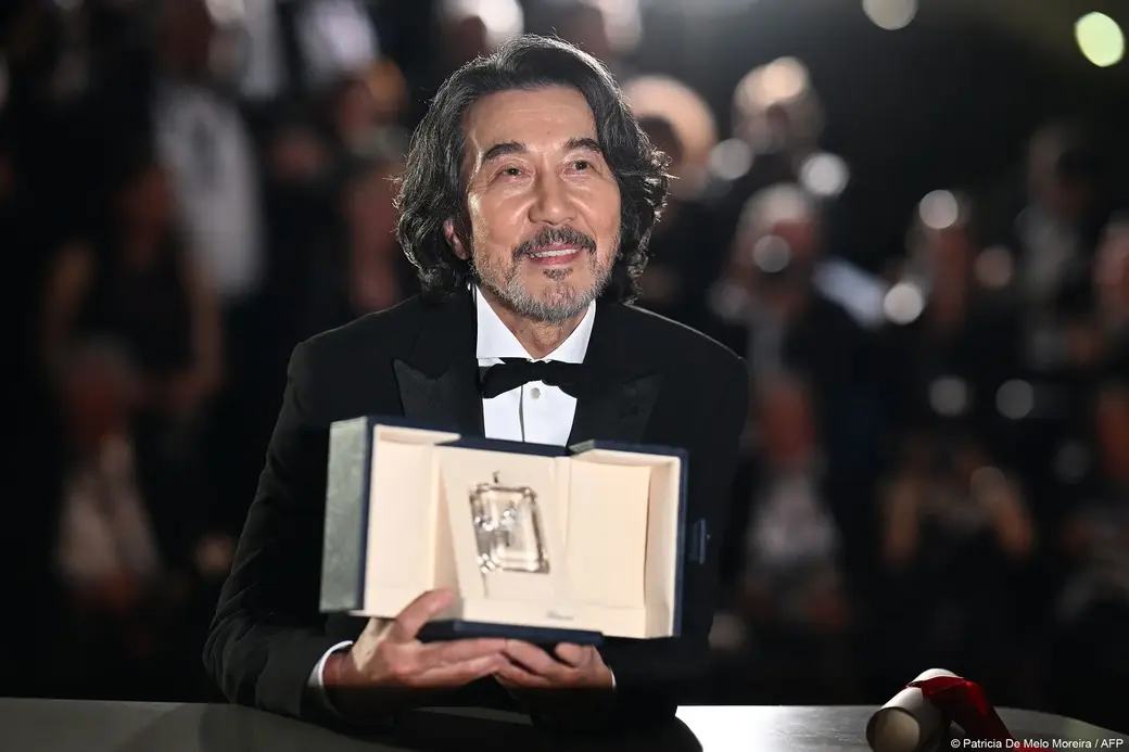 Японский актер Кодзи Якусё. Фото: Twitter @Festival de Cannes.