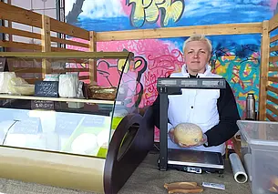 Из экономиста-юриста – в сыроделы. Как могилевчанка готовит крафтовые сыры в домашних условиях