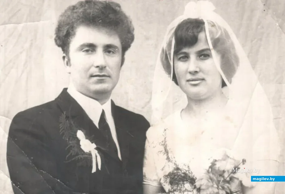 Александр Николаевич и Галина Дмитриевна Мазаны в день свадьбы, 1970 год.