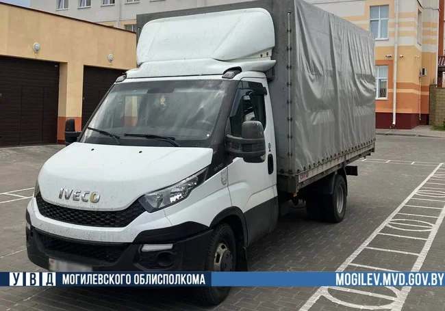 Могилевчанин незаконно попытался вывезти в соседнюю страну около 3,5 тонны лома