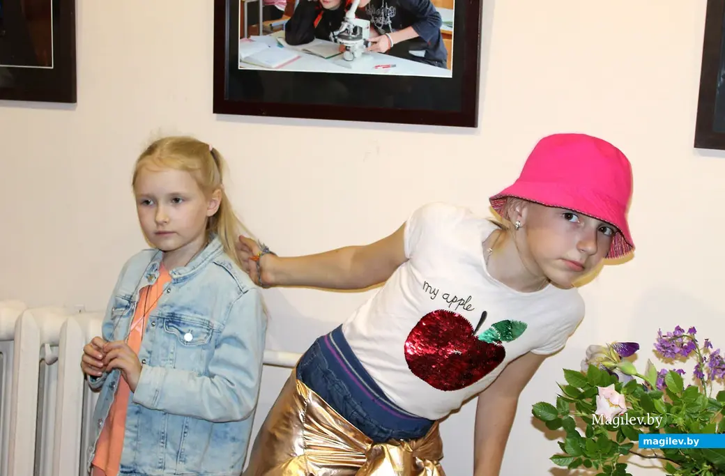 Выставка работ могилевского фотографа Николая Коржова в музее этнографии Могилева. 1 июня 2023 года.