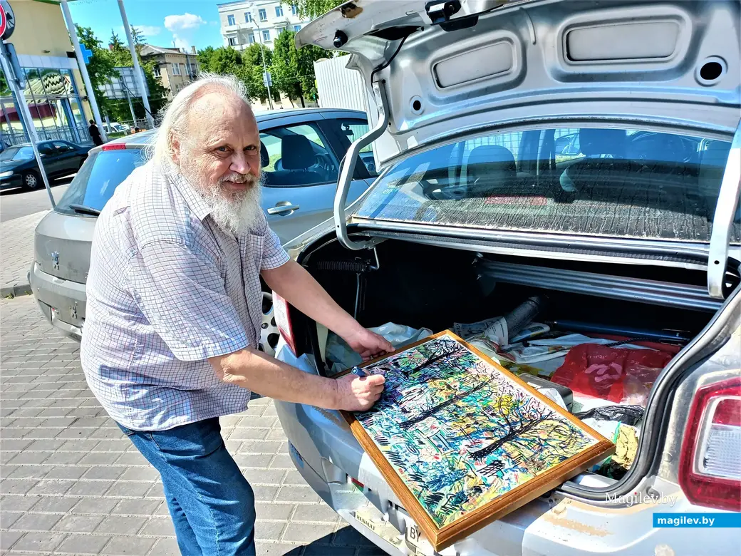 Виктор хоть сейчас готов к работе в Голливуде. Могилев, 2023 год.