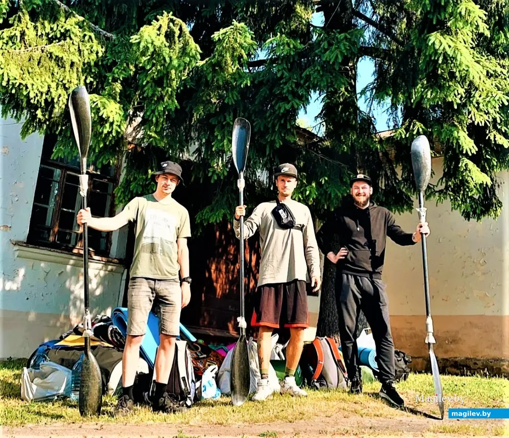 Путешествие трех друзей в течение трех дней, июнь 2023 года.