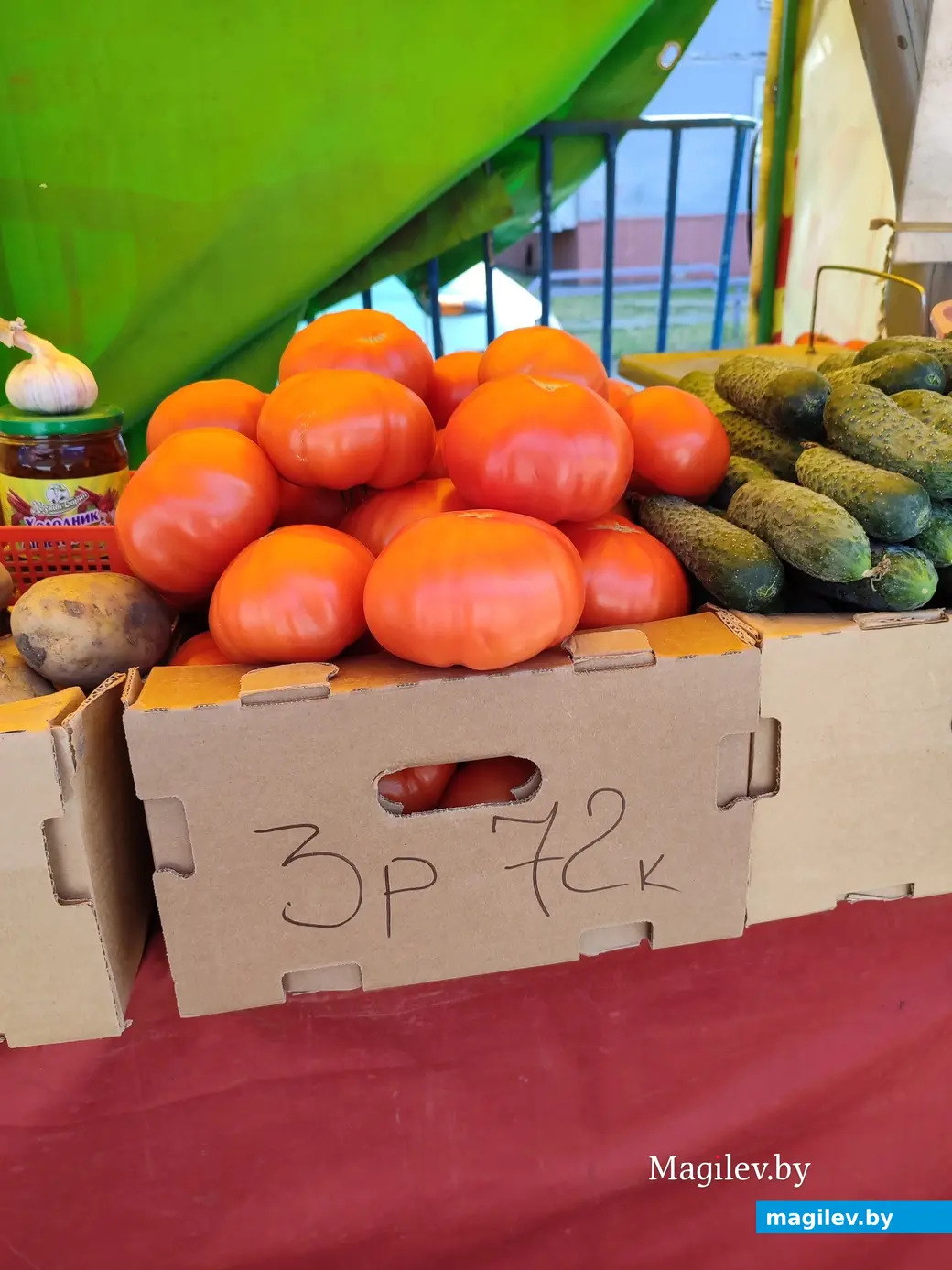 Помидоры от ОАО «Фирма «Кадино».