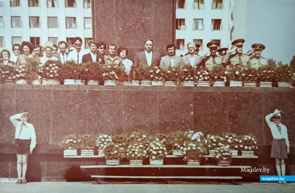 Бобруйск, площадь Ленина. Первомайская демонстрация. Виктор Павлович Алимбочков в должности