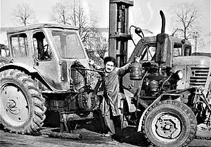 «Та заводская проходная, что в люди вывела меня»