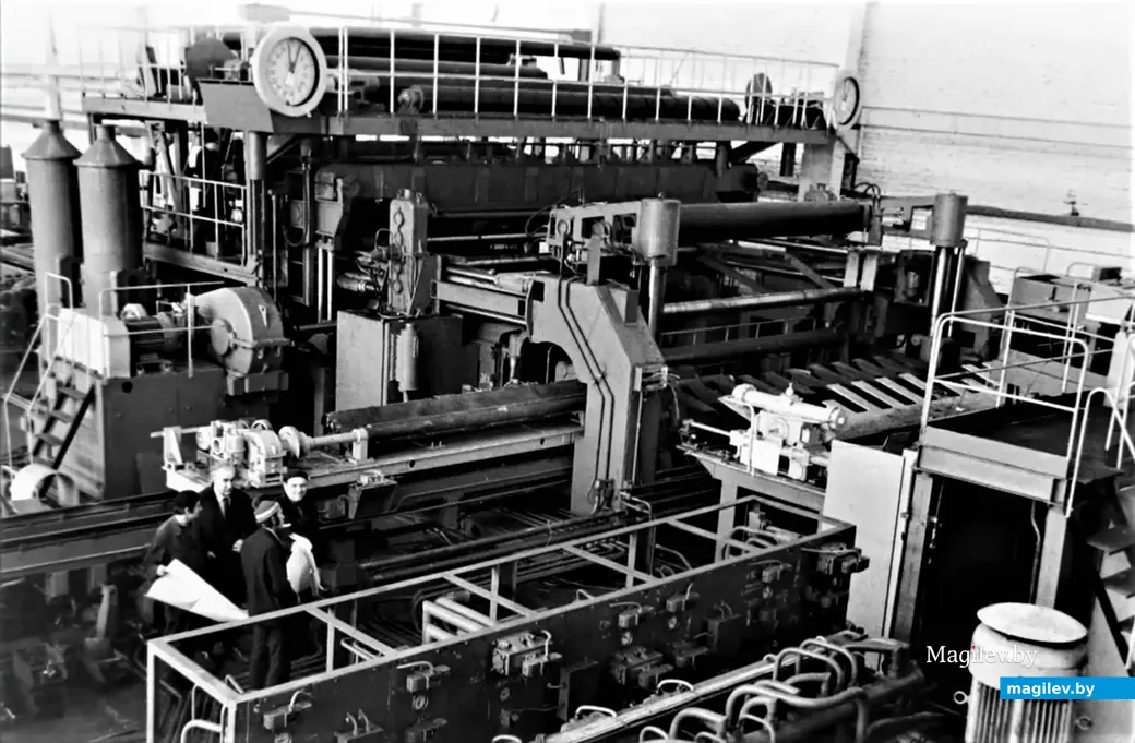 В одном из цехов «Строммашины», 1980-е годы.