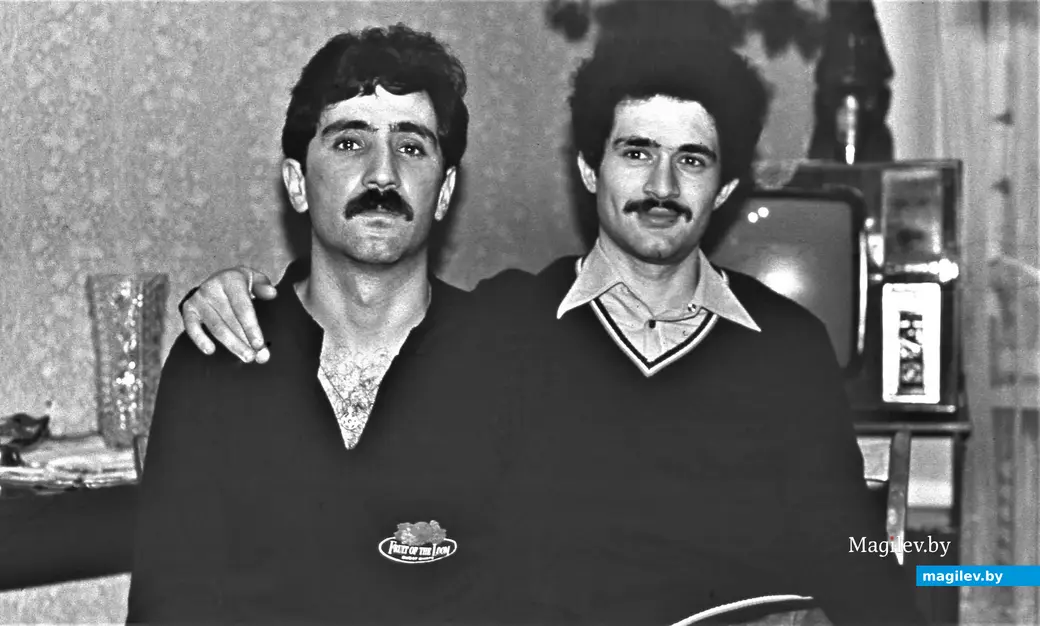 Вячеслав (слева) и Григорий Райцесы. Могилев, 1980-е годы.