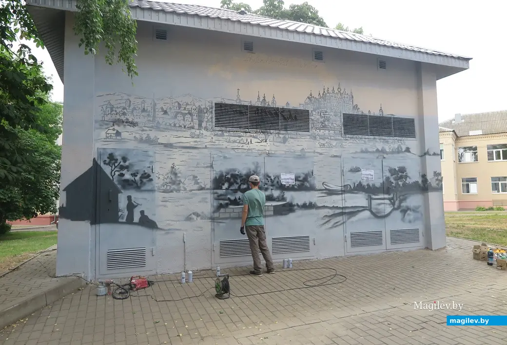 22 июня 2023 г. Могилев, Ленинская. Минские художники рисуют старый губернский Могилев.