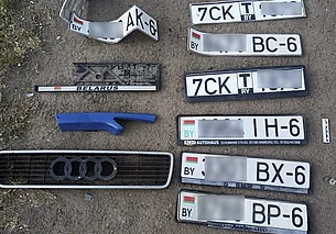 В Бобруйске житель столицы за одну ночь повредил 15 автомобилей. Один из них поджег