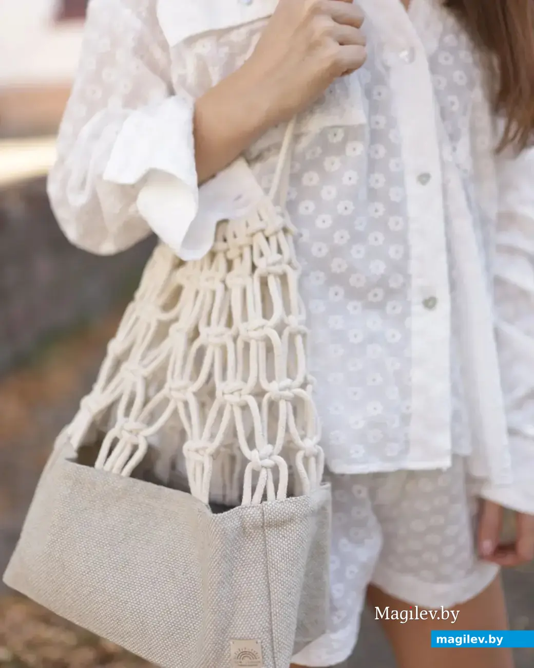 Сумка с элементами макраме.