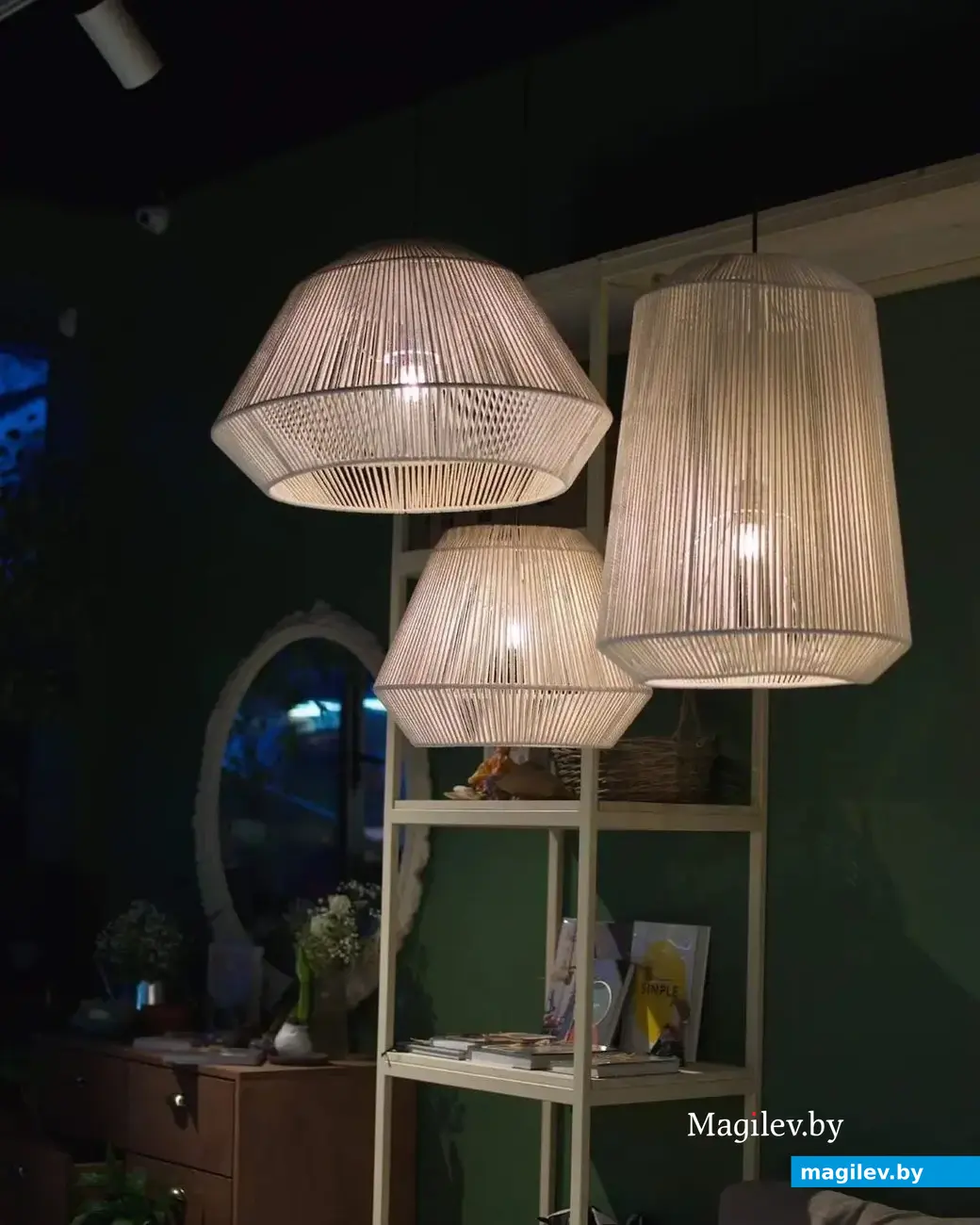 В своих работах Ольга Володина использует шнур собственного производства.