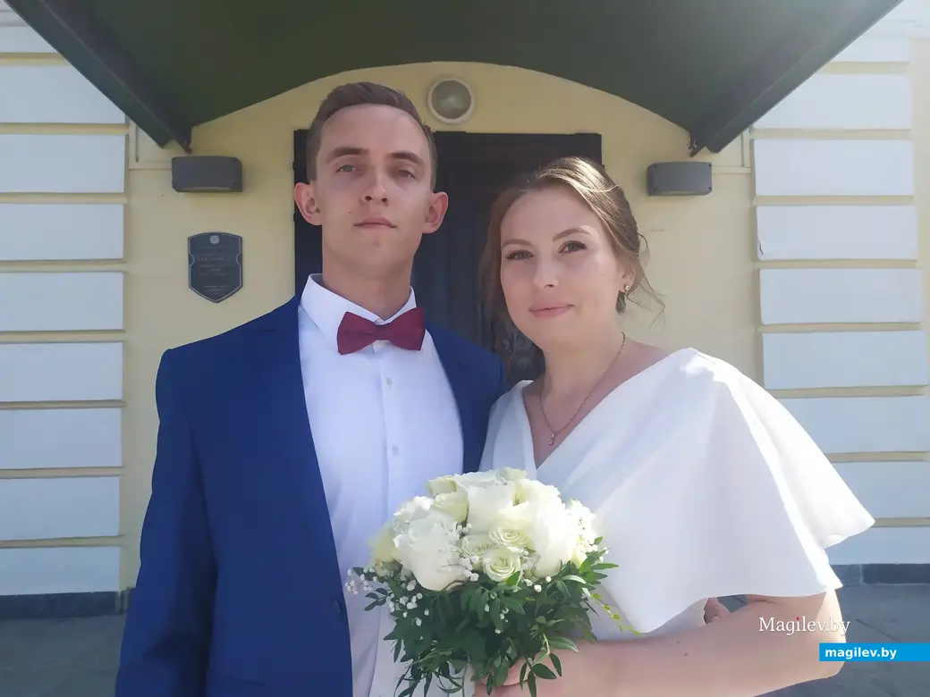 ЗАГС, Могилев. 24.06.2023. Ольга и Игорь Меньковы. Жених завоевывал сердце невесты не словами, а поступками.