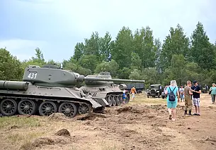 На Бобруйщине прошла военно-историческая реконструкция. Фотофакт