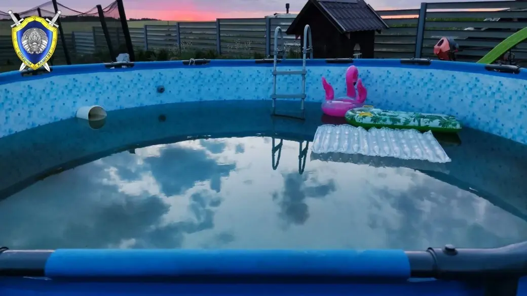 25.06.2023 г. Полуторагодовалая девочка утонула в каркасном бассейне под Минском. Фото СК.