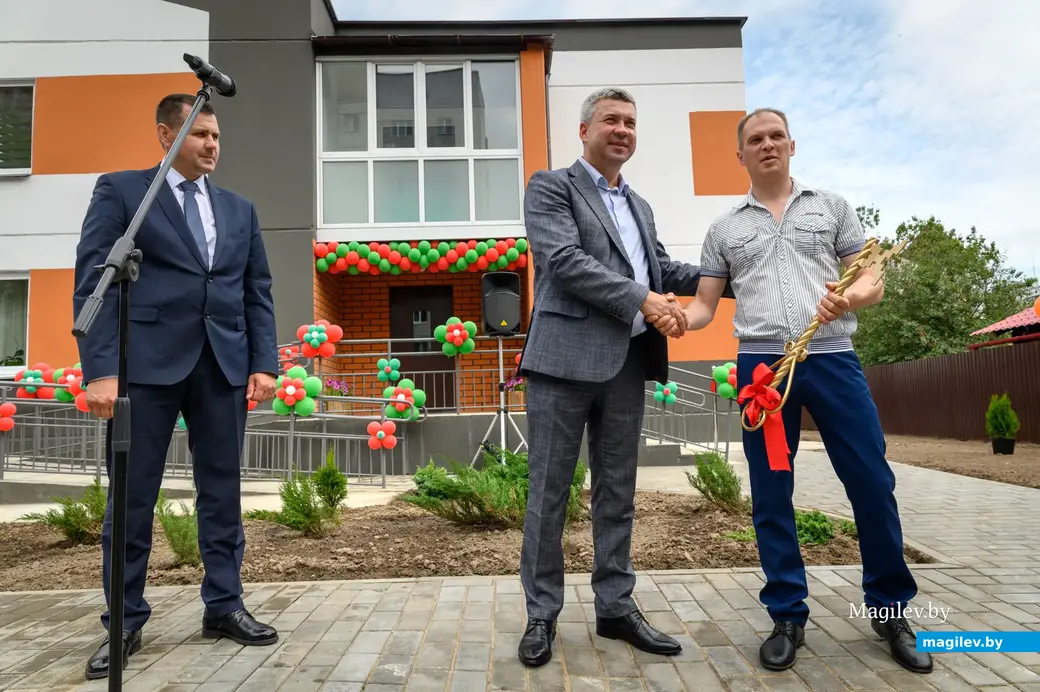 01.07.2023. Улица Красноармейская. Открытые детского дома семейного типа Луцкиных Оксаны и Игоря