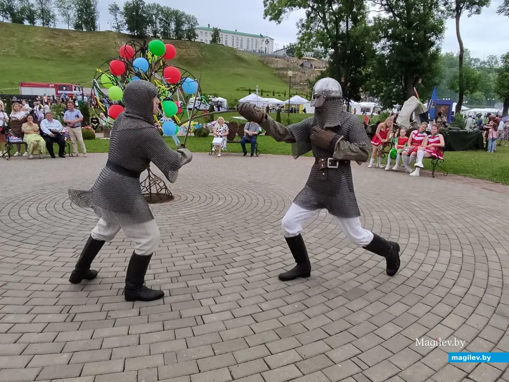 Праздник в рамках Дня города в парке в Подниколье. Могилев, 1.07.2023 г.