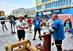 «Могилев – территория красоты и здоровья». На площади Единства блистали силачи