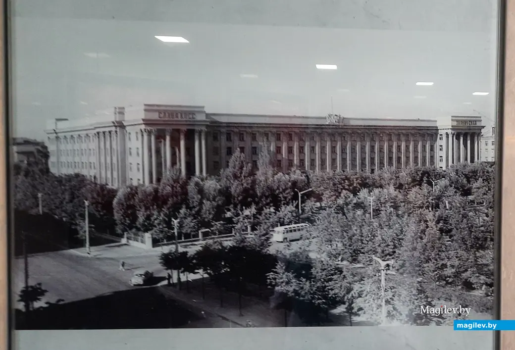 4.07.2023 г. Могилев, пл.Ленина. В подземном переходе появились старые фото нашего города.