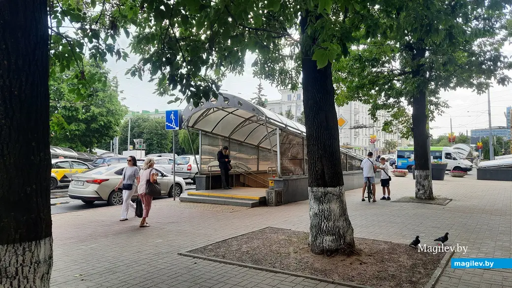 4.07.2023 г. Могилев, пл.Ленина. В подземном переходе появились старые фото нашего города.