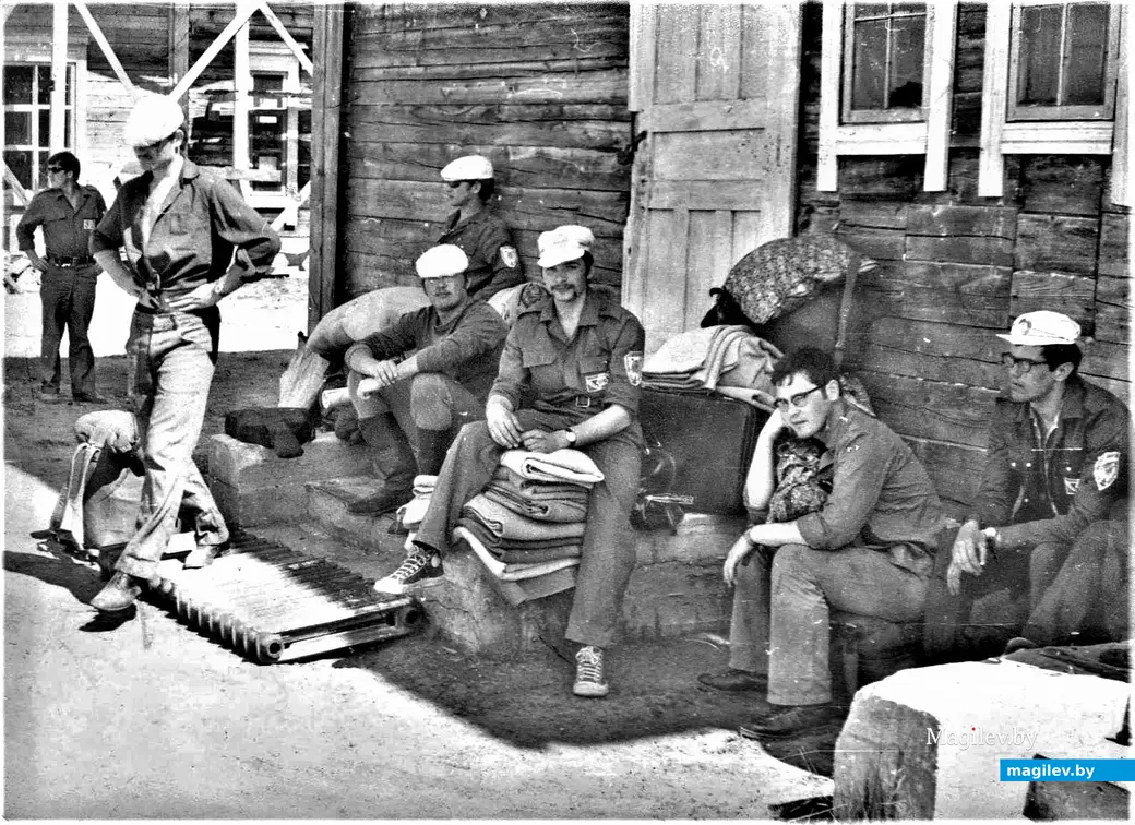 Прибыли... Студенты «машинки» к заселению готовы, 1974 г.