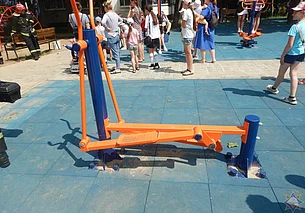 Нога застряла в тренажере: вызволять ребенка из «капкана» в Могилеве пришлось спасателям