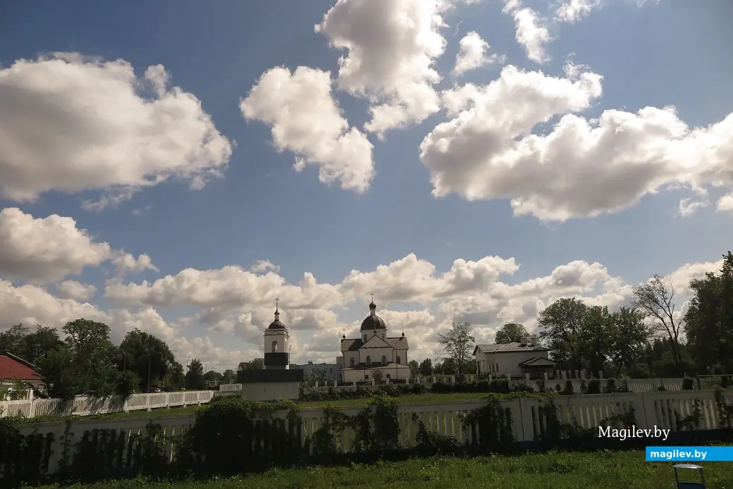 9.07.2023 г. Могилев, городской пляж. Покровская церковь рядом с пляжем: идешь, а вокруг - благодать!