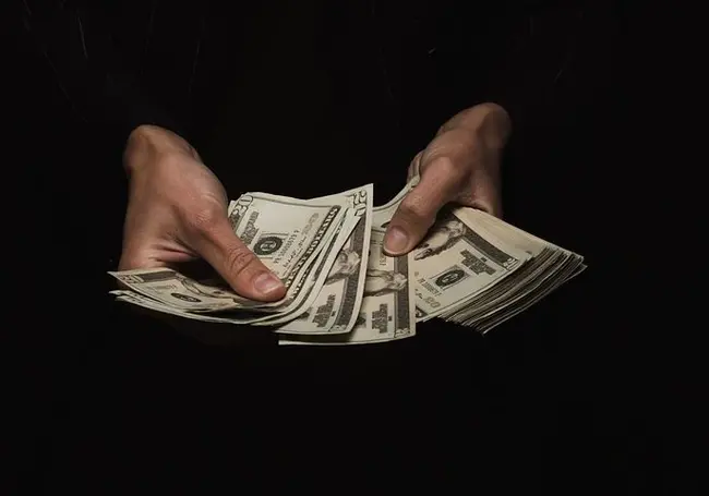 Лишилась всех сбережений: в Могилеве зять обворовал тещу на крупную сумму