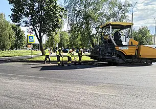 На улице Королева в Могилеве ремонтируют дорогу. Фотофакт