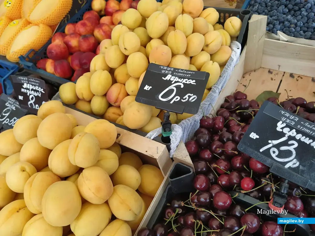 Рынок по улице Островского в Могилеве. 13 июля 2023 года.