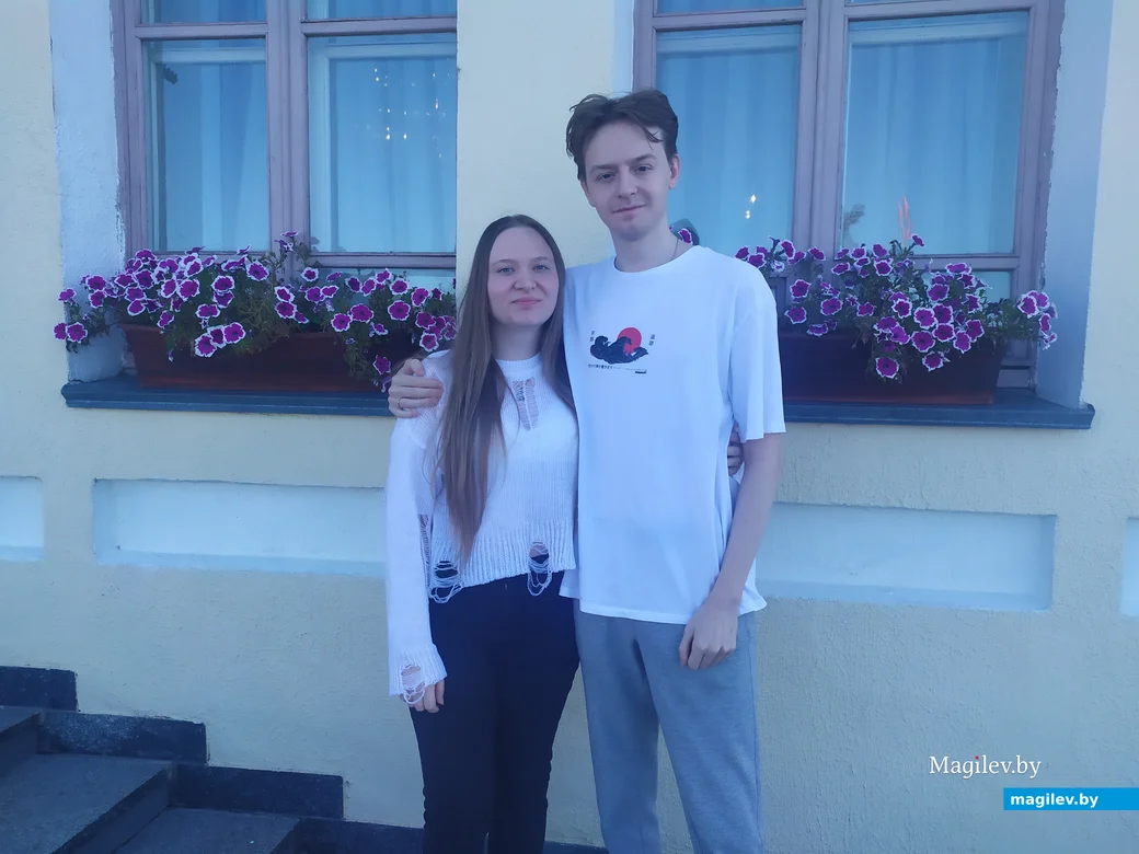 ЗАГС, Могилев. 15.07.2023 г. Артем и Ирина Цветковы. Молодые люди почти сразу поняли, что им хорошо вместе.