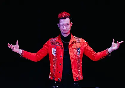 Иллюзионист Илья Кахнович привез в Могилев шоу «Цирк иллюзий»