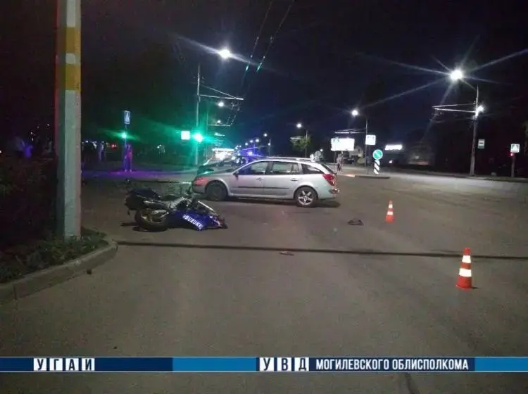 18.07.2023г. В Бобруйске в ДТП пострадал мотоциклист и его пассажирка
