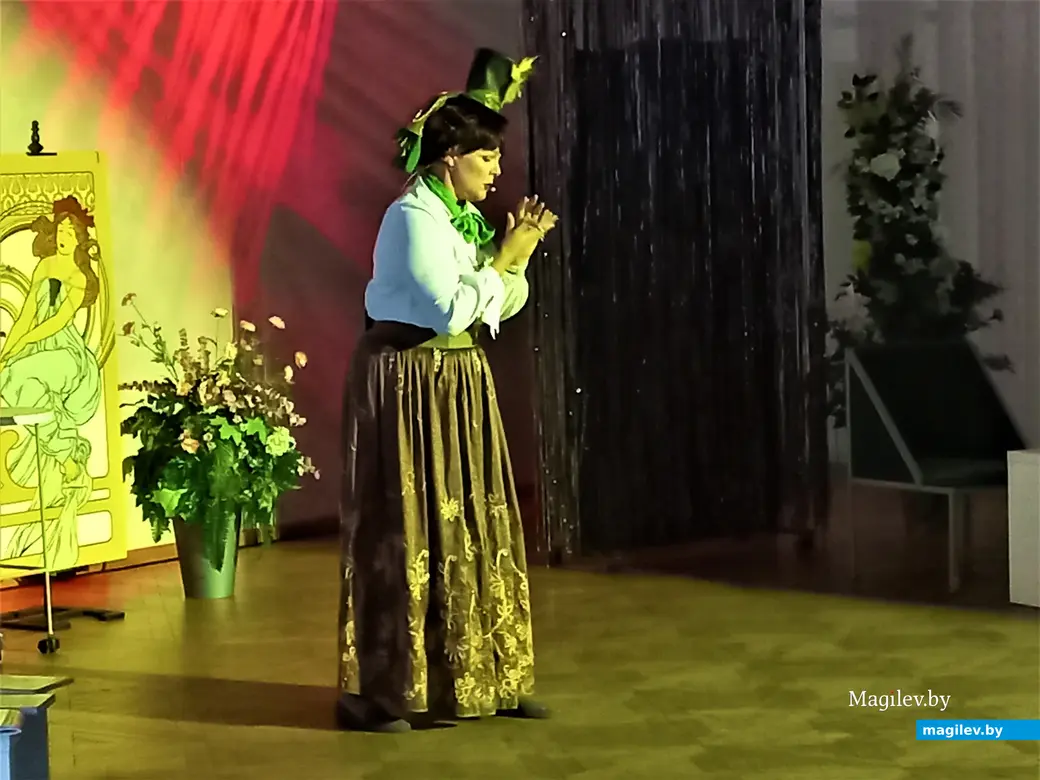 Спектакль народного театра Дворца культуры области под руководством Аллы Кусковой «Многоликая любовь». «Живая картинка» Александры Панькиной. Могилев, 20.07.2023 г.