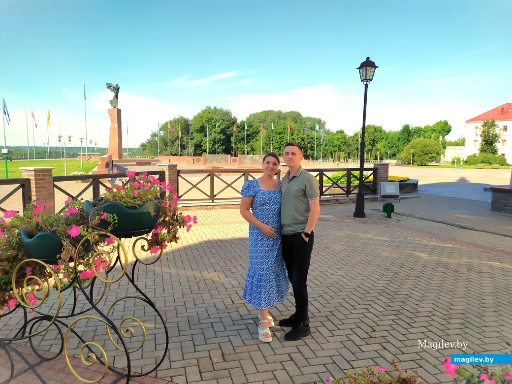 ЗАГС, Могилев. 22.07.2023. Дарья Амельченко и Александр Феськов. Готовился заранее, чтобы предложение руки и сердца запомнилось.